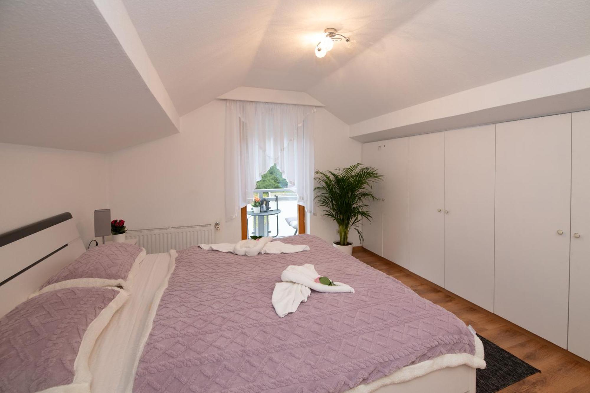 Oberaichwald  Ferienwohnung Waldblick, Faaker See מראה חיצוני תמונה